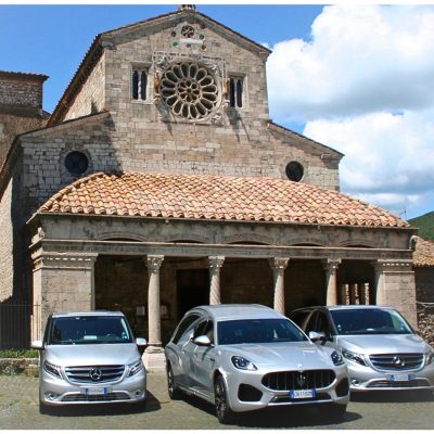 parco-mezzi-agenzia-funebre-carutini